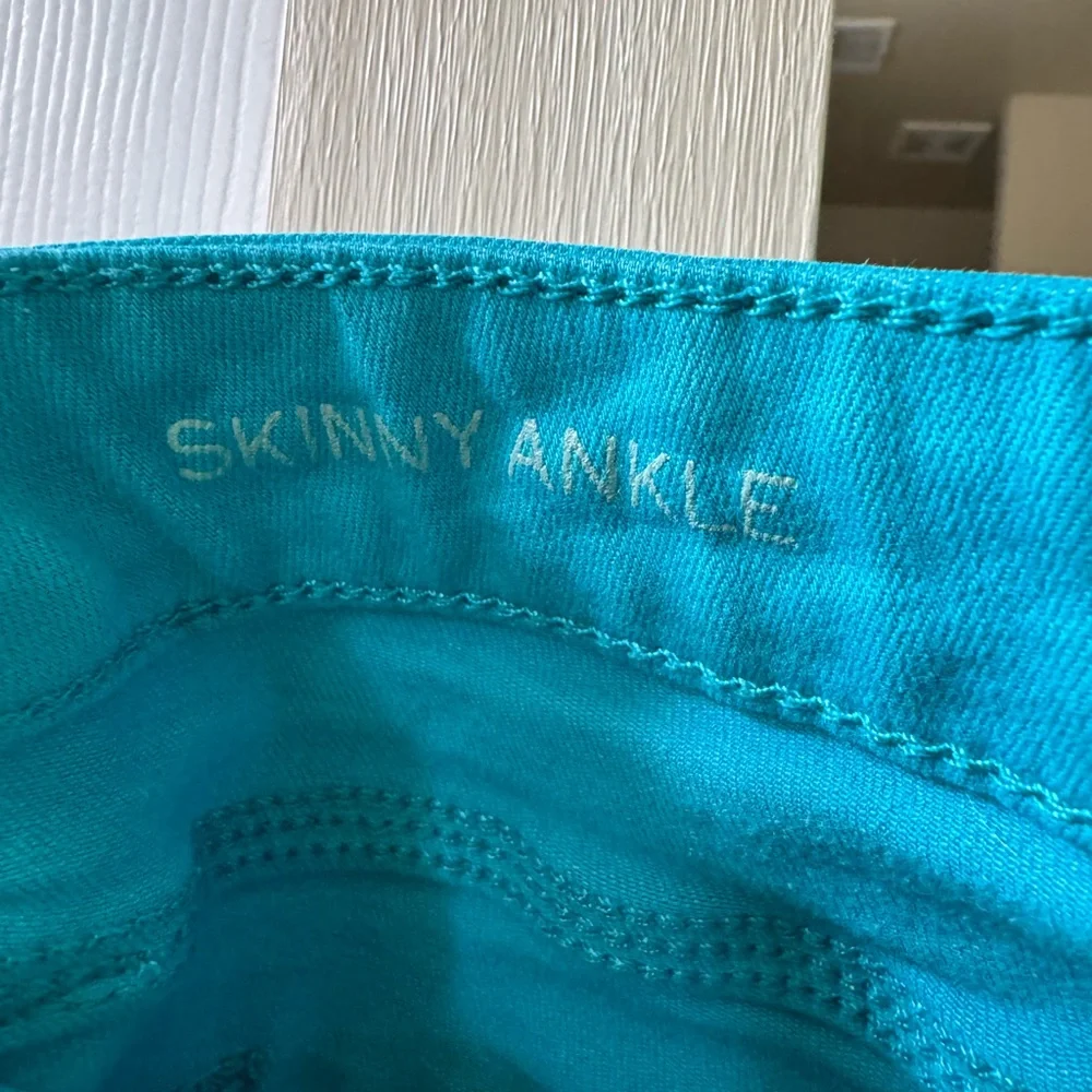 TWO PAIR!! STYLUS Women's Vibrant turquoise Jeans and red d.jeans bundle - Picture 4 of 9